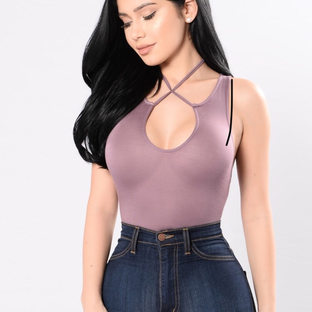 FASHION NOVA BODYSUIT😈